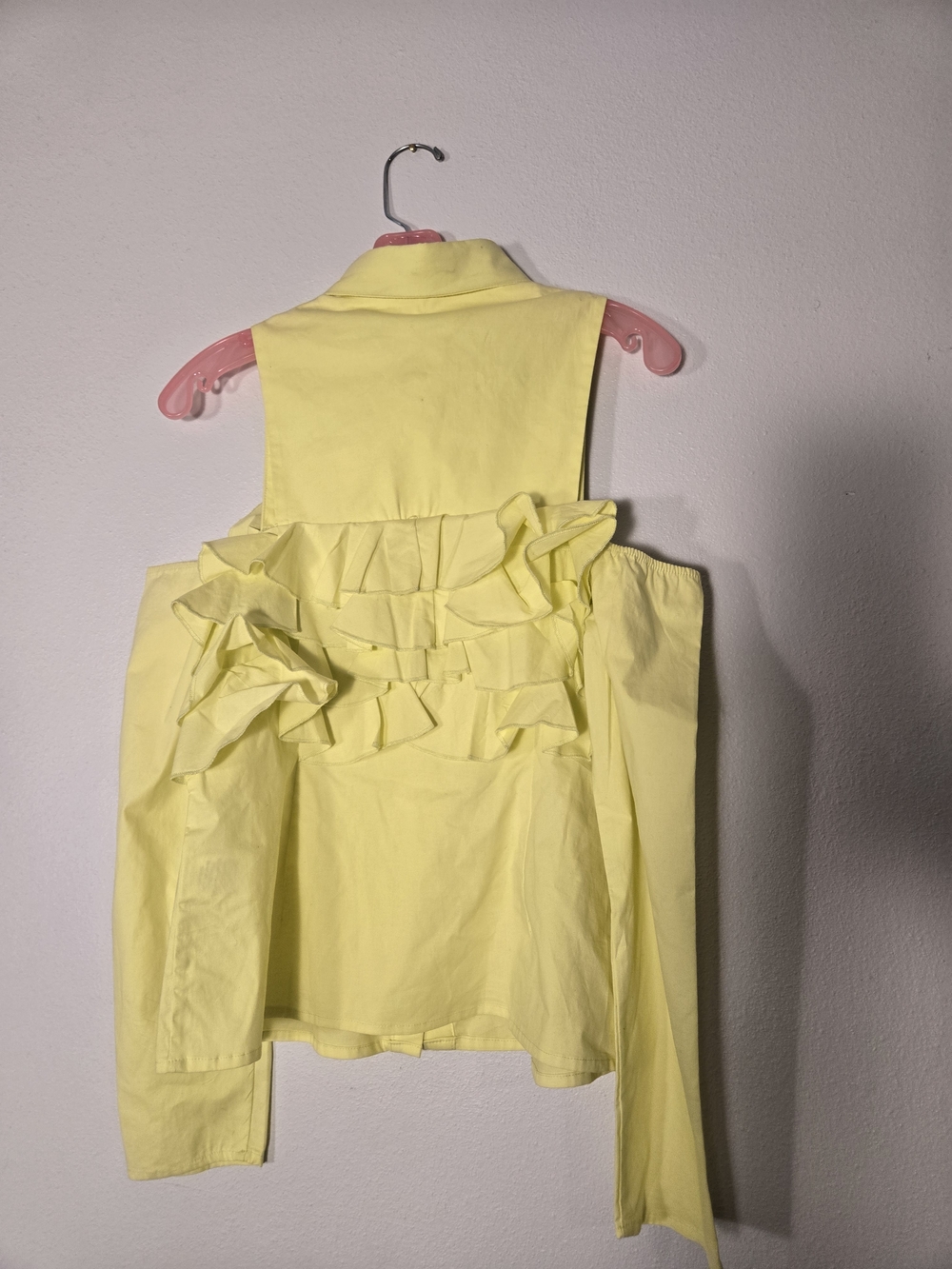 Yellow Ruffle Cold-Shoulder Button Front Top - Picture 3 of 5